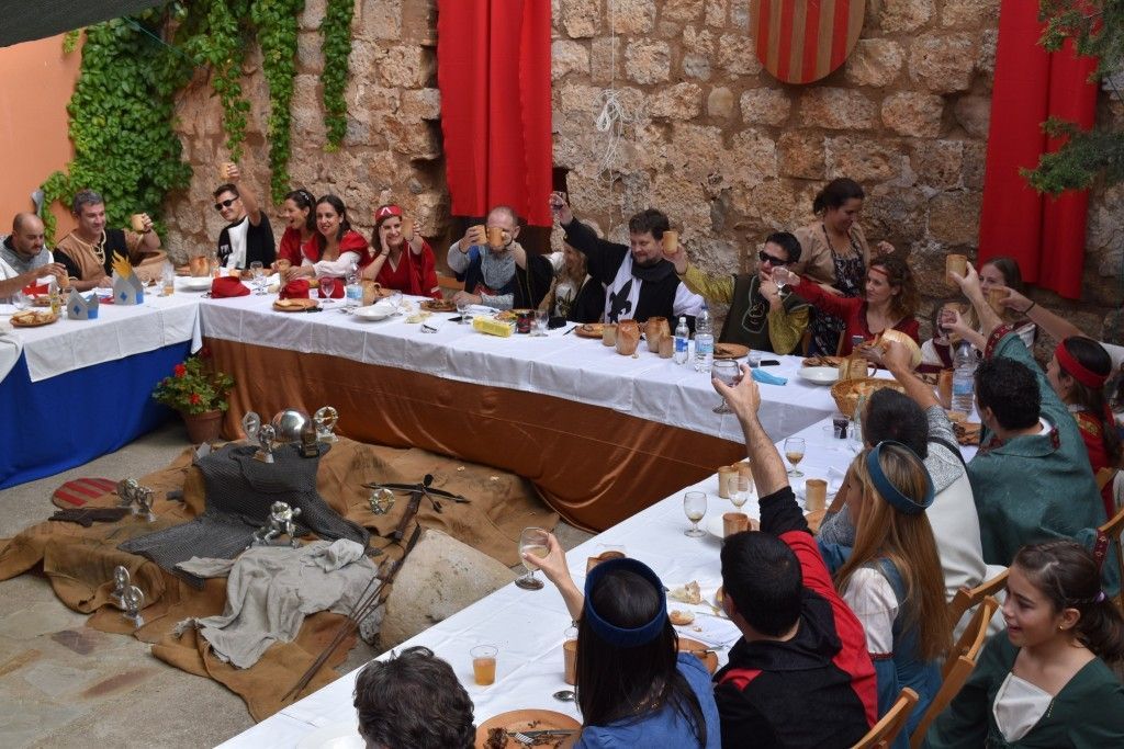 cena medieval castillo grisel